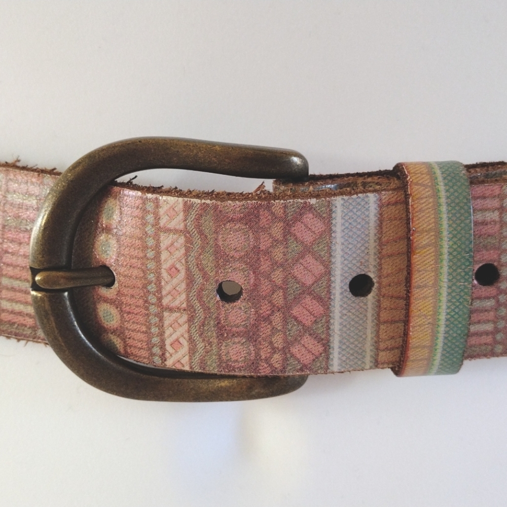 Fossil pastel print leather accented belt M